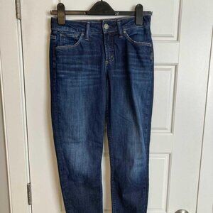 EUC Women's Silver Jeans Avery Skinny Crop 26